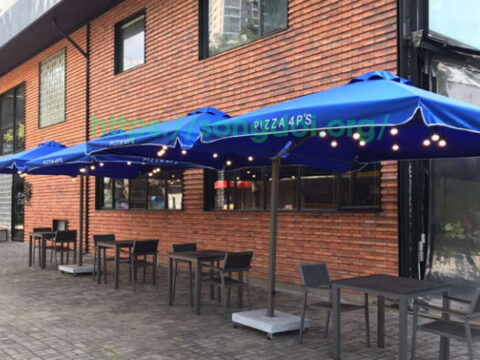 20+ Mẫu dù che nắng quán cà phê 2026 đẹp mê hồn bạn không thể bỏ lỡ 1 du che nang quan ca phe10